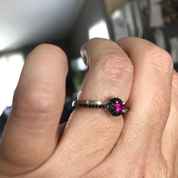 Ruby and Black Diamonds - Picture 2 of 2